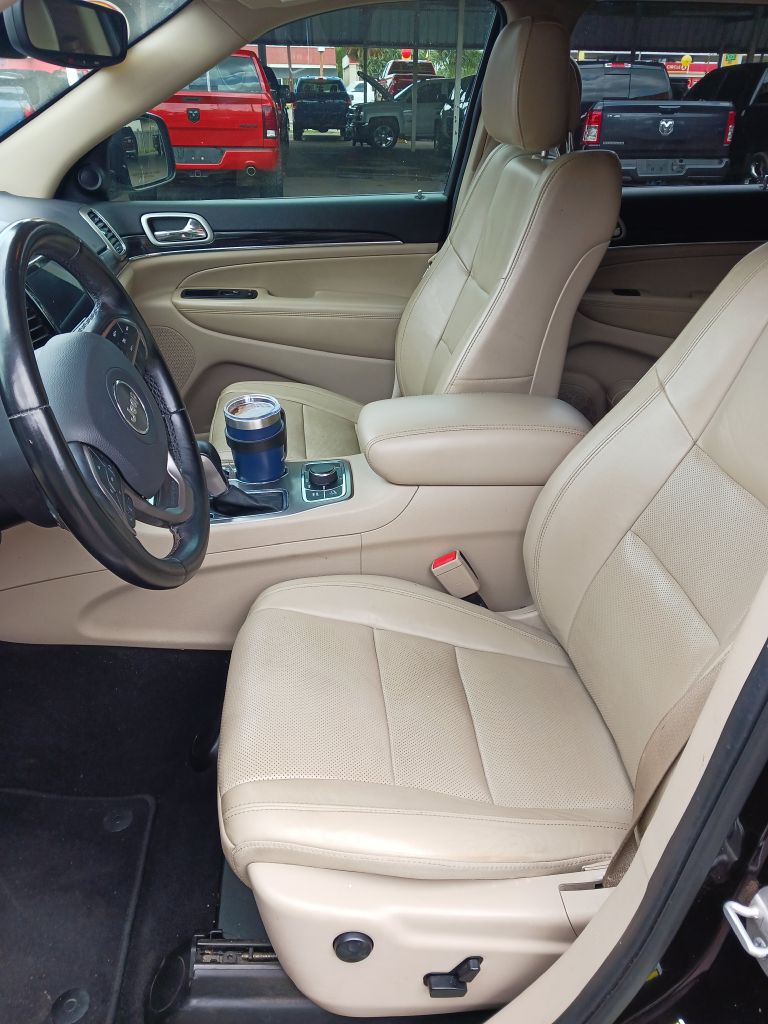Photo 13 of this JEEP GRAND CHEROKEE