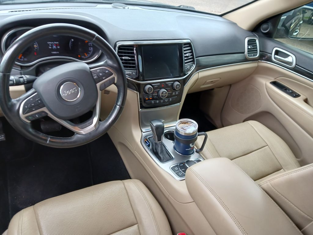 Photo 16 of this JEEP GRAND CHEROKEE
