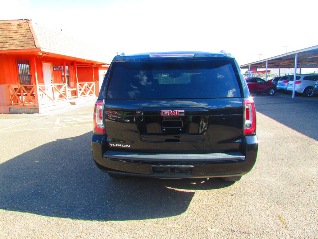 Photo 7 of this GMC YUKON