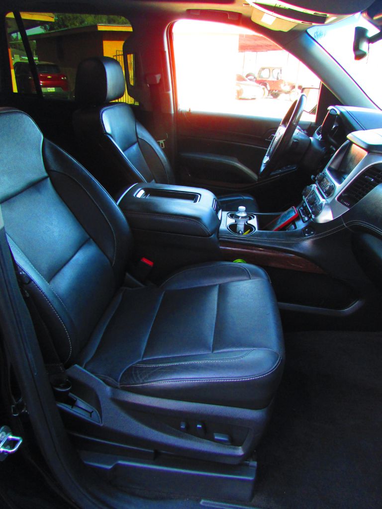 Photo 15 of this GMC YUKON