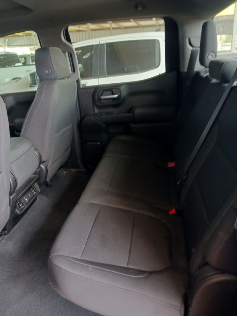 Photo 15 of this CHEVROLET SILVERADO 1500