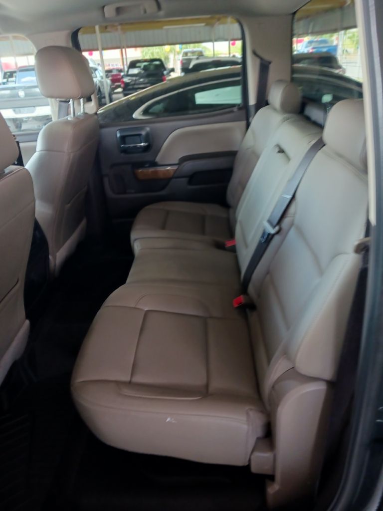 Photo 20 of this GMC SIERRA