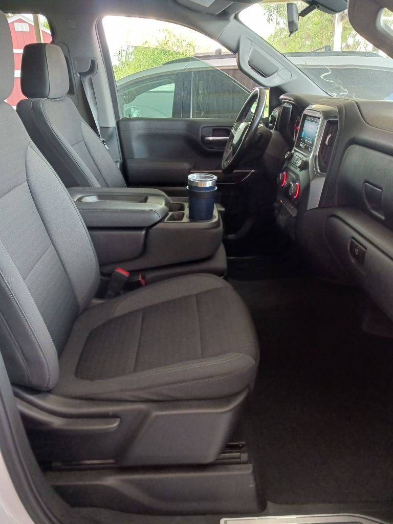 Photo 14 of this CHEVROLET SILVERADO 1500