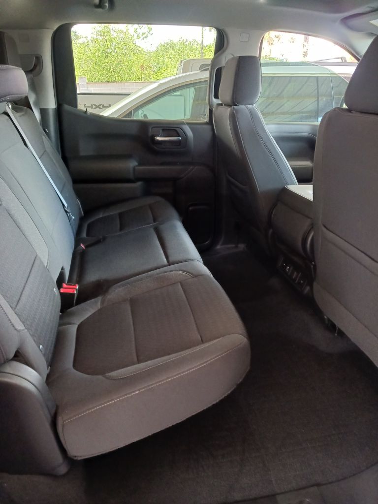 Photo 16 of this CHEVROLET SILVERADO 1500
