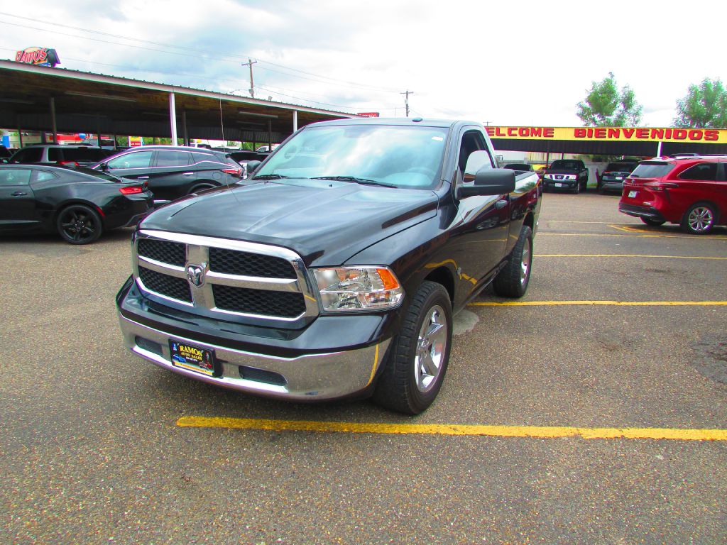 Photo 2 of this RAM 1500 CLASSIC