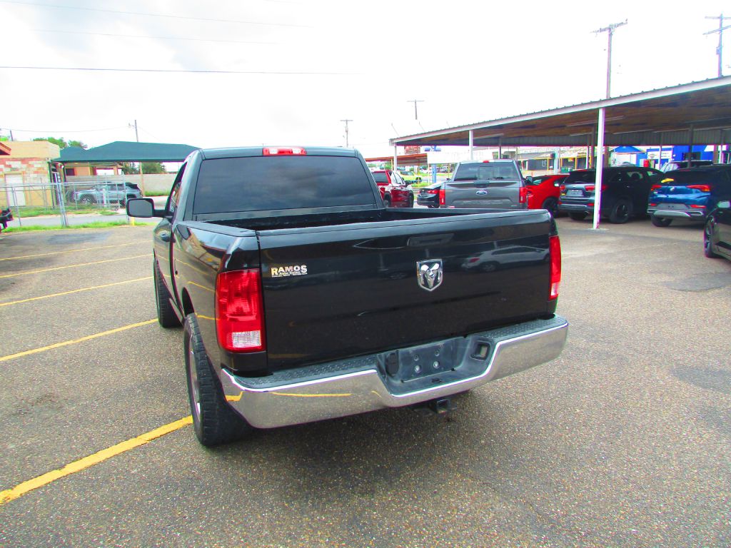 Photo 5 of this RAM 1500 CLASSIC