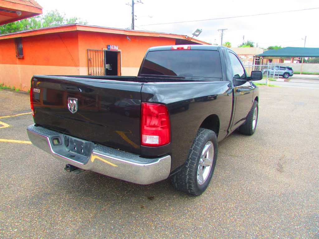 Photo 7 of this RAM 1500 CLASSIC