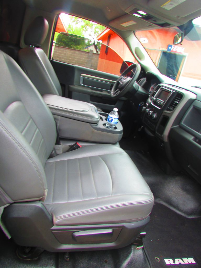 Photo 11 of this RAM 1500 CLASSIC