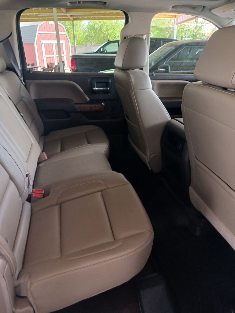 Photo 17 of this GMC SIERRA