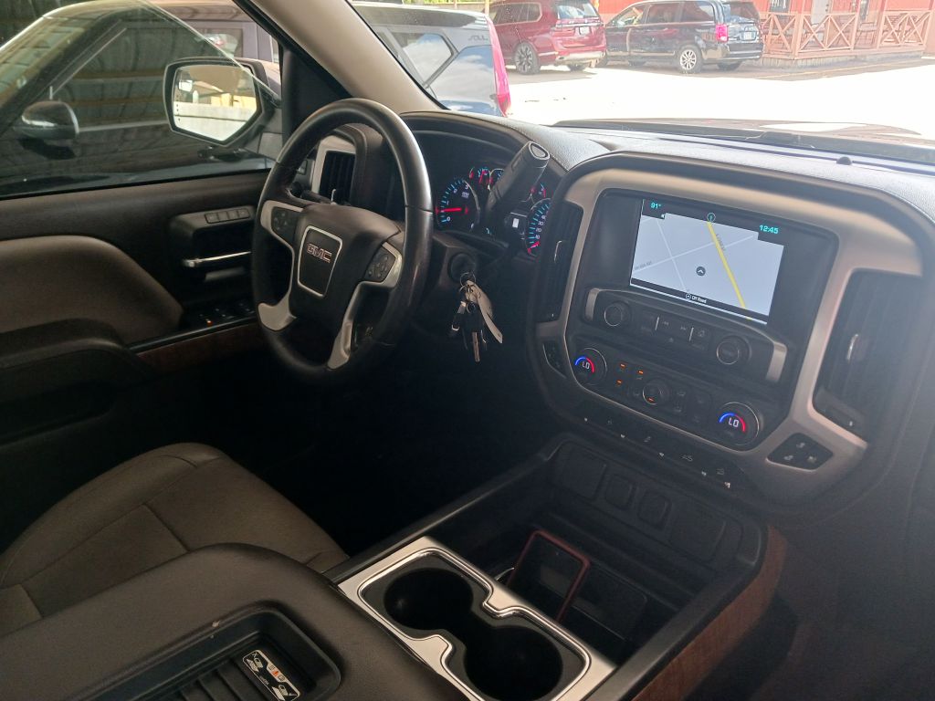 Photo 20 of this GMC SIERRA