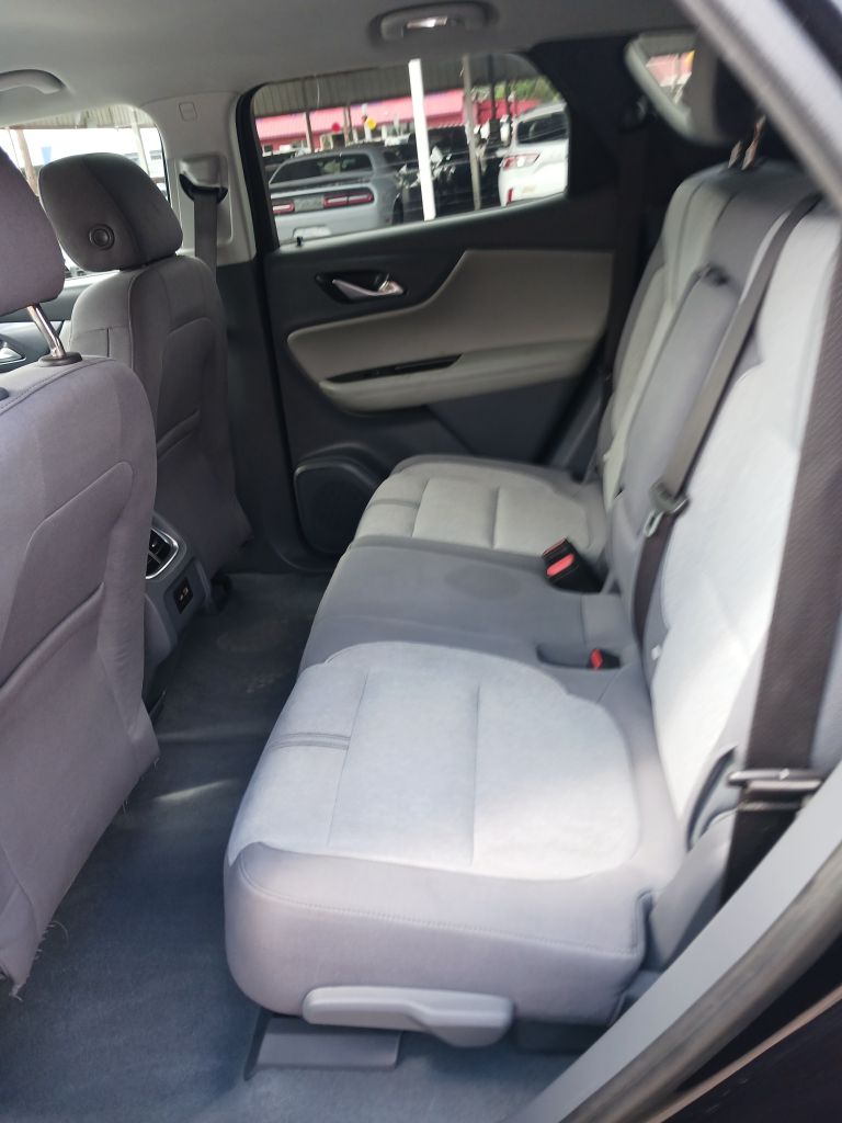 Photo 11 of this CHEVROLET BLAZER