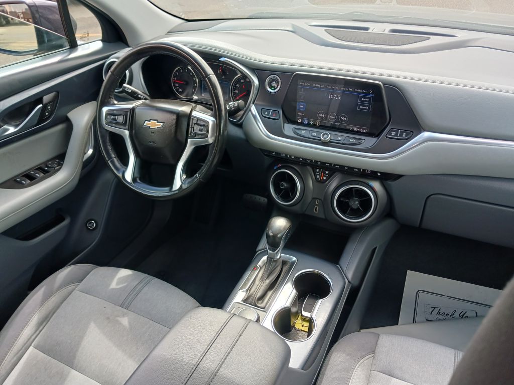 Photo 14 of this CHEVROLET BLAZER