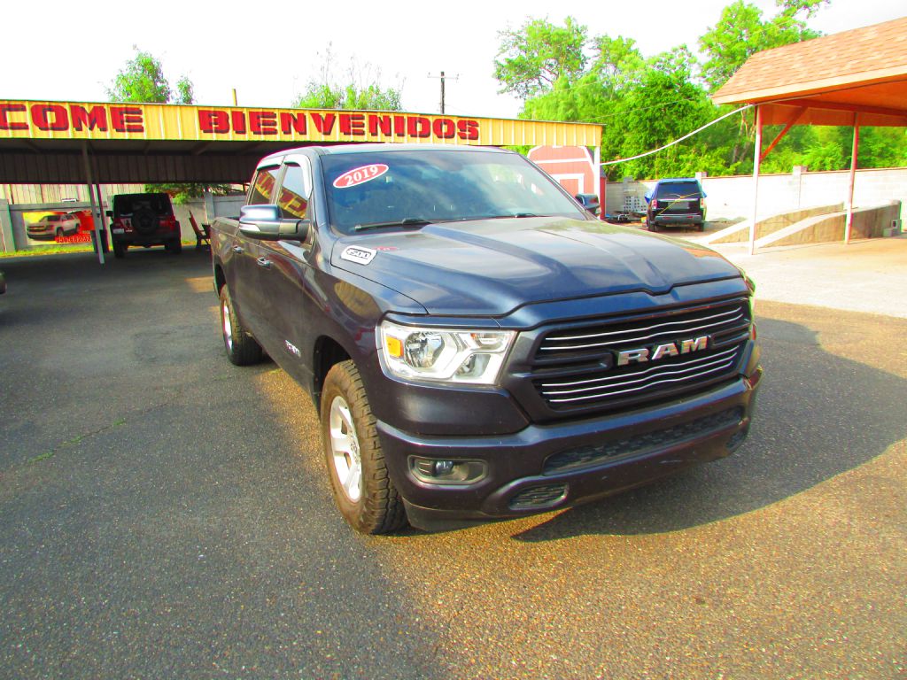 Photo 2 of this RAM 1500