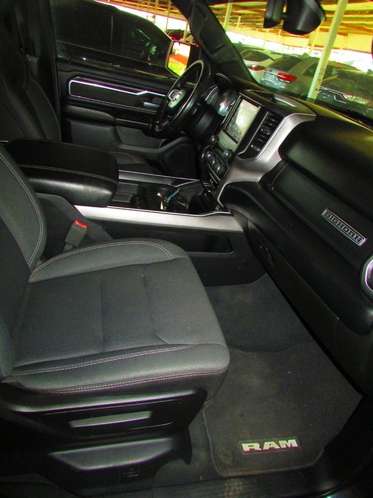 Photo 18 of this RAM 1500