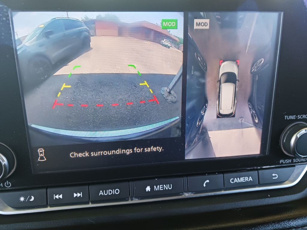 Photo 11 of this NISSAN ROGUE