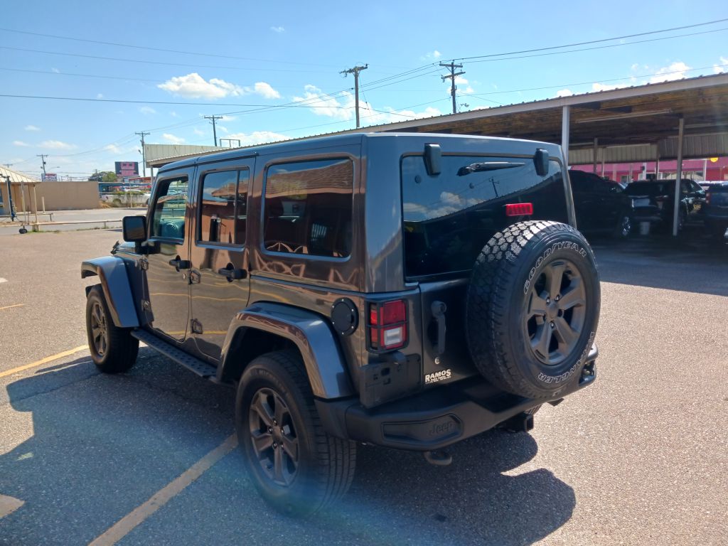 Photo 5 of this JEEP WRANGLER UNLIMI