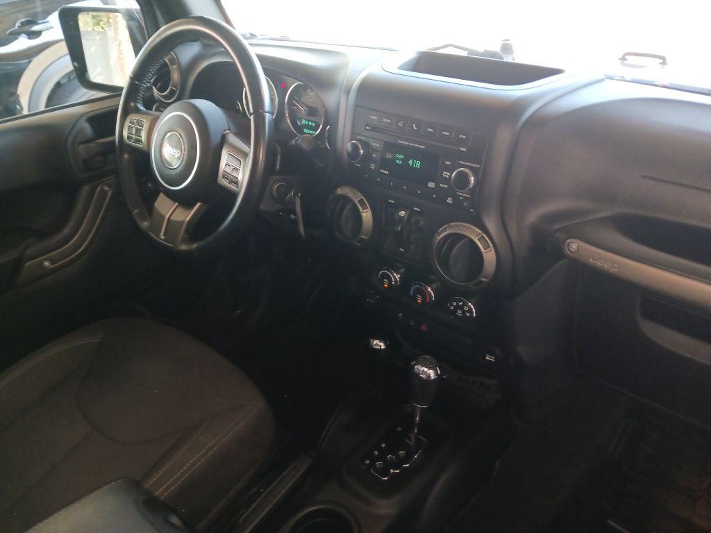 Photo 16 of this JEEP WRANGLER UNLIMI