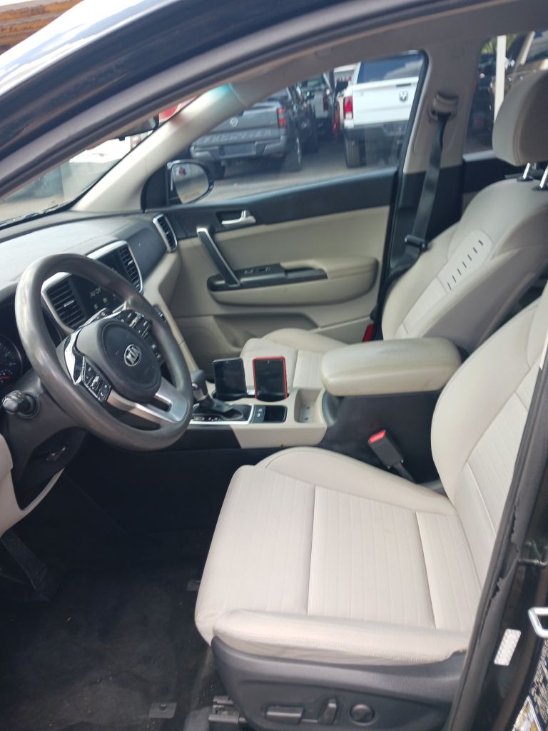 Photo 9 of this KIA SPORTAGE