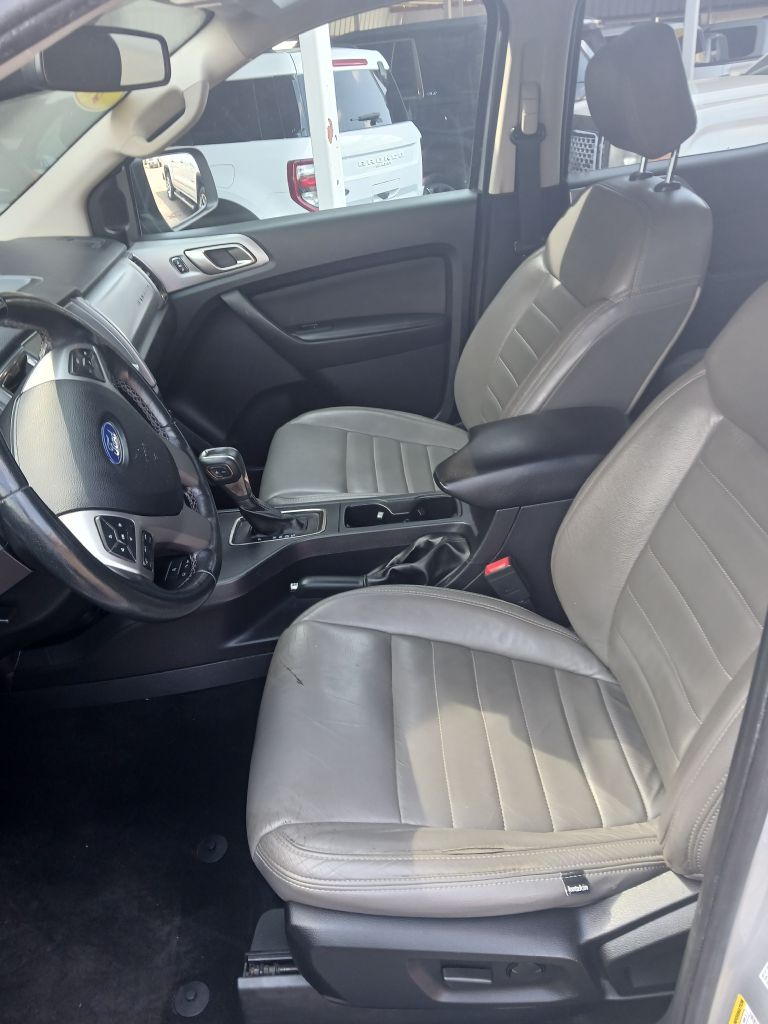 Photo 7 of this FORD RANGER