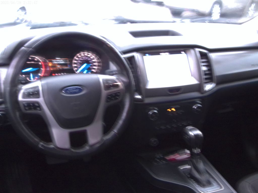 Photo 15 of this FORD RANGER