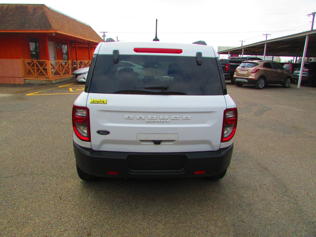 Photo 6 of this FORD BRONCO SPORT