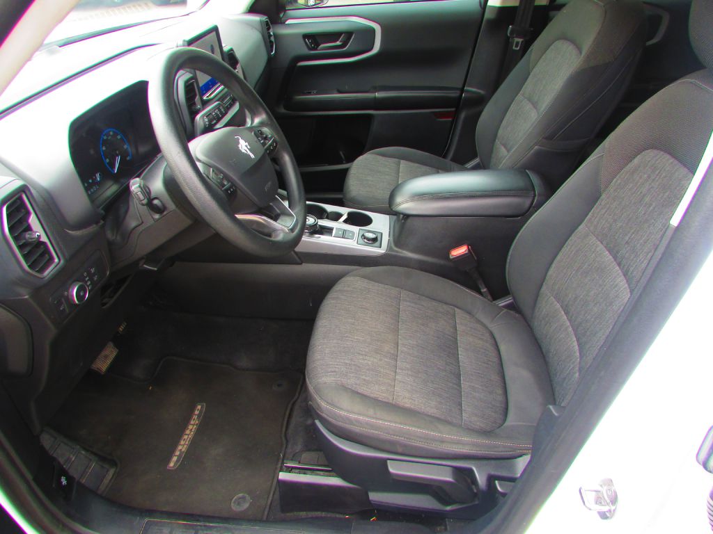 Photo 11 of this FORD BRONCO SPORT