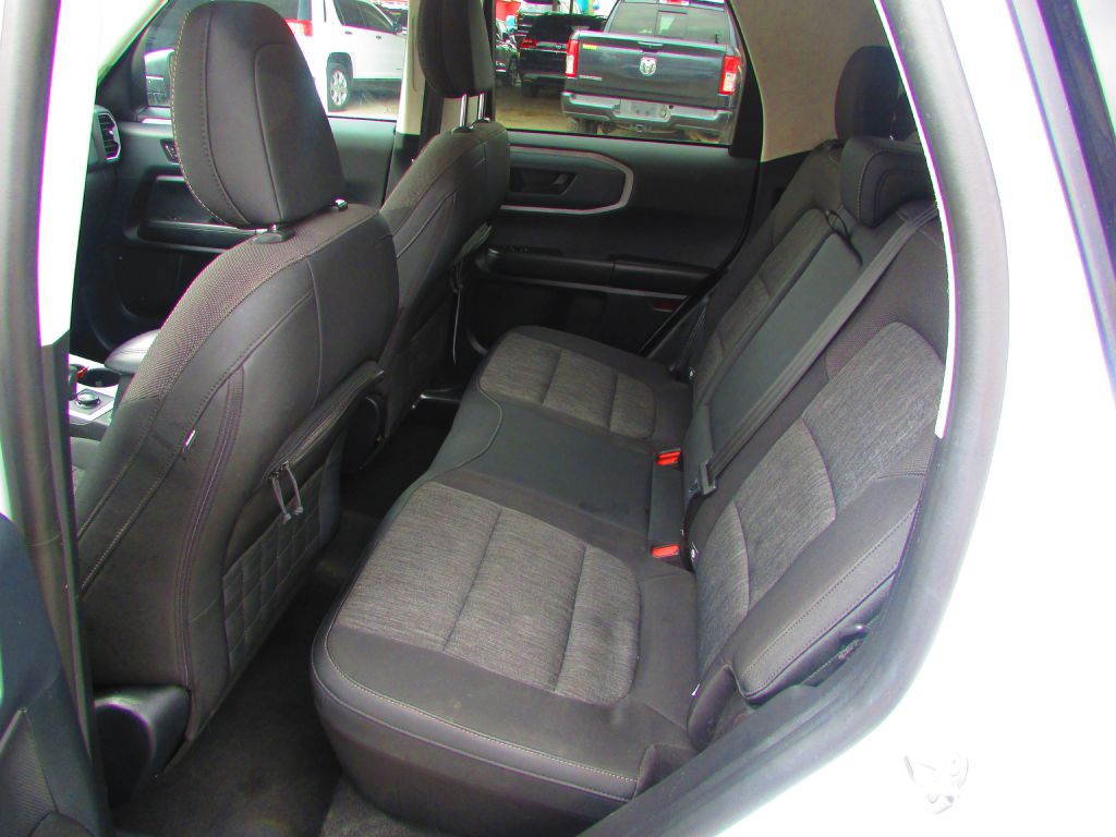 Photo 13 of this FORD BRONCO SPORT