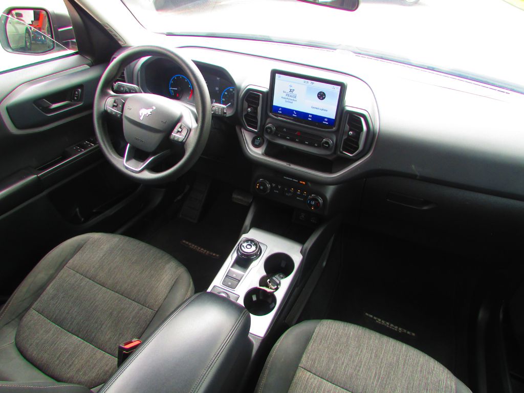 Photo 18 of this FORD BRONCO SPORT