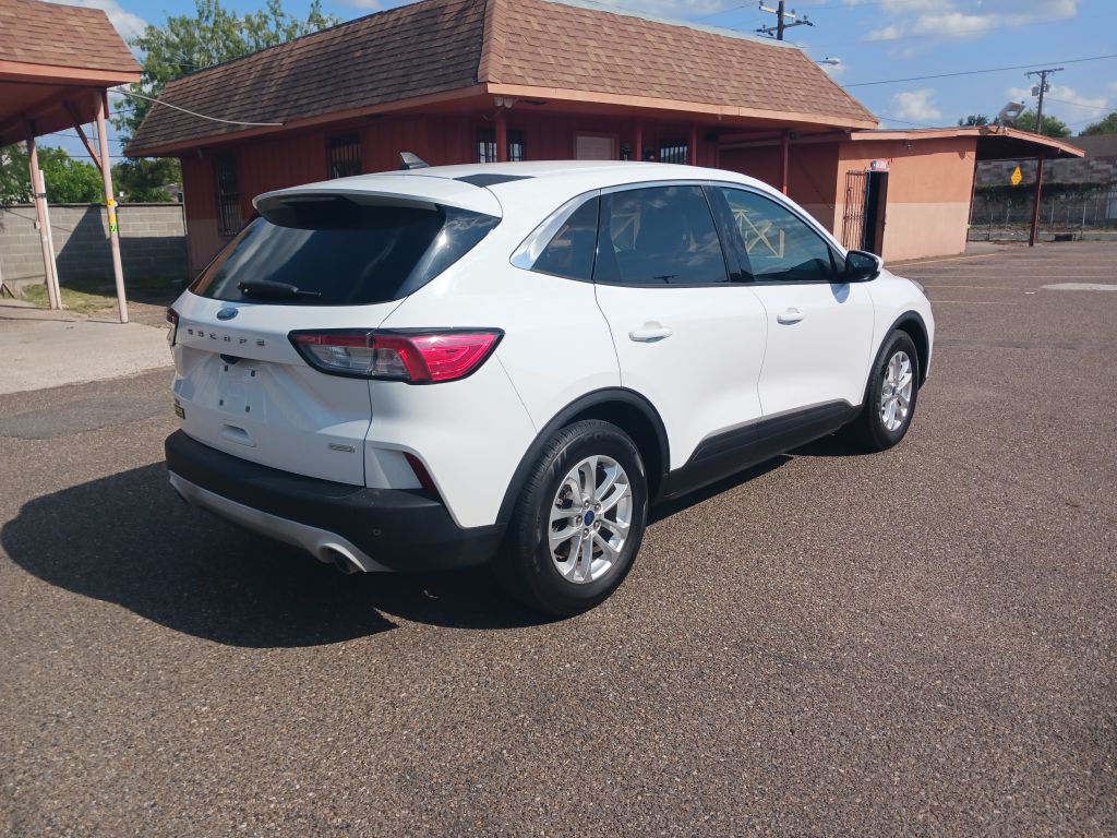 Photo 4 of this FORD ESCAPE