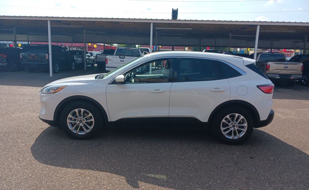 Photo 6 of this FORD ESCAPE