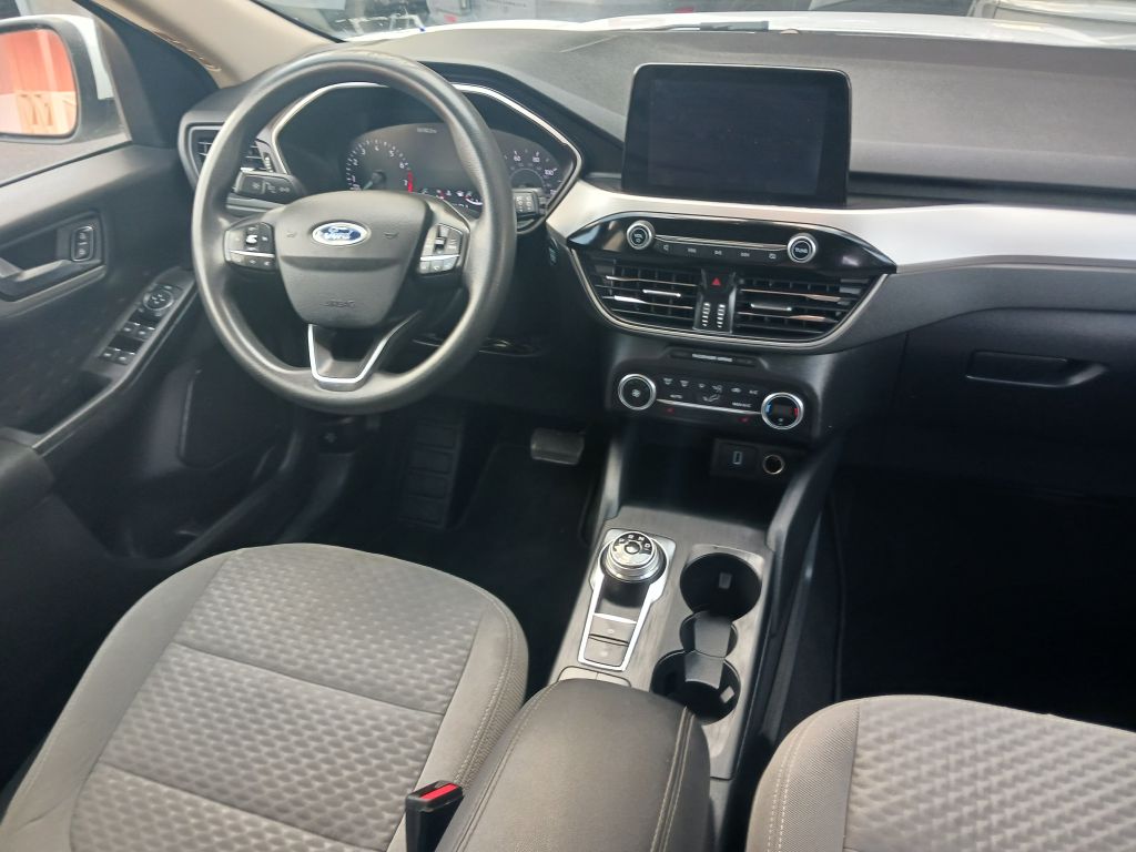 Photo 17 of this FORD ESCAPE