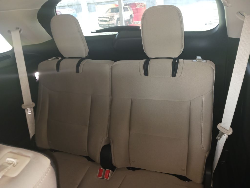 Photo 14 of this FORD EXPLORER