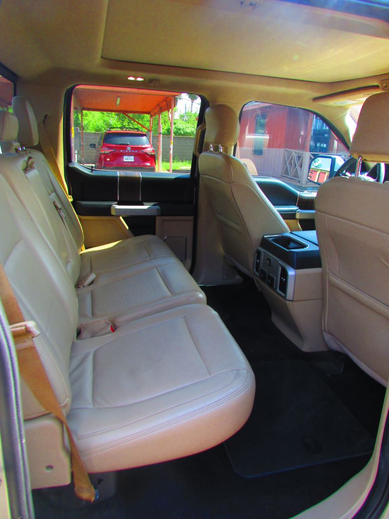 Photo 20 of this FORD F150