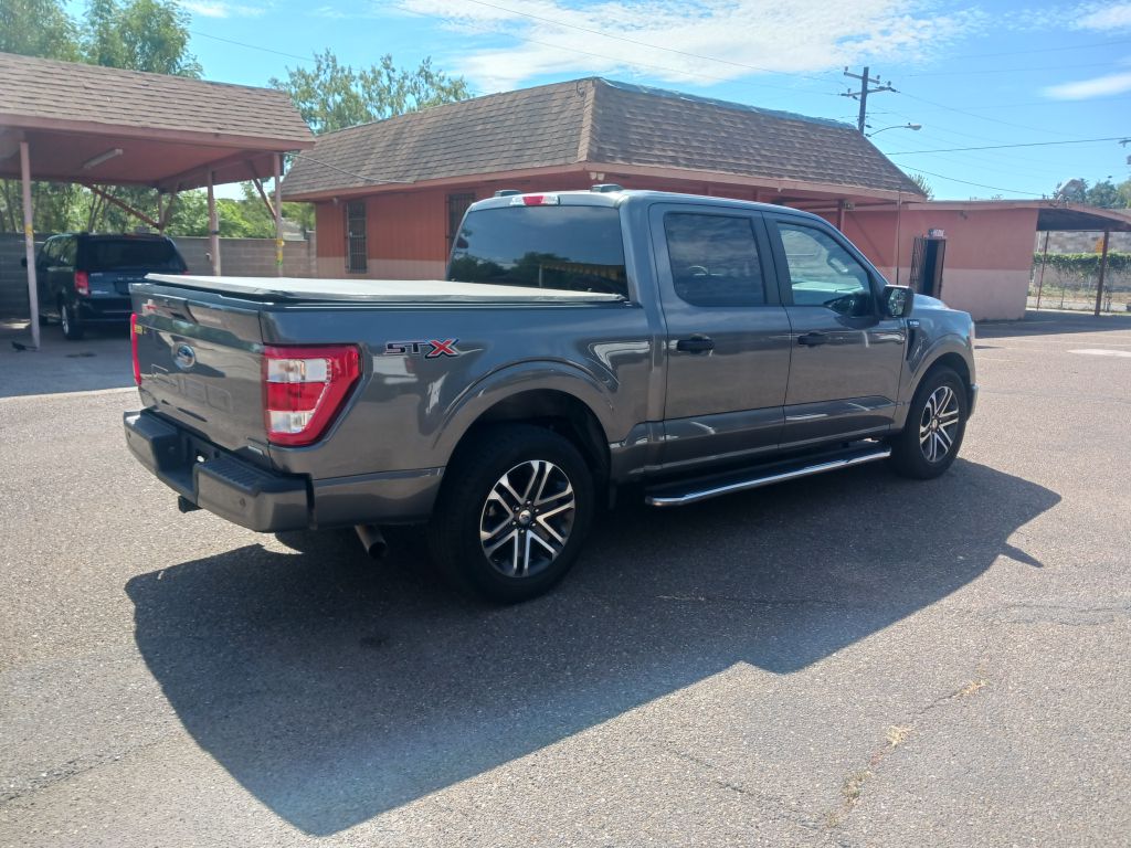 Photo 4 of this FORD F150