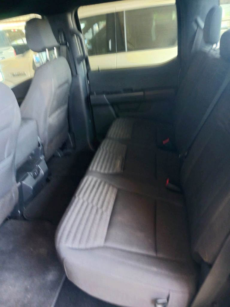 Photo 18 of this FORD F150