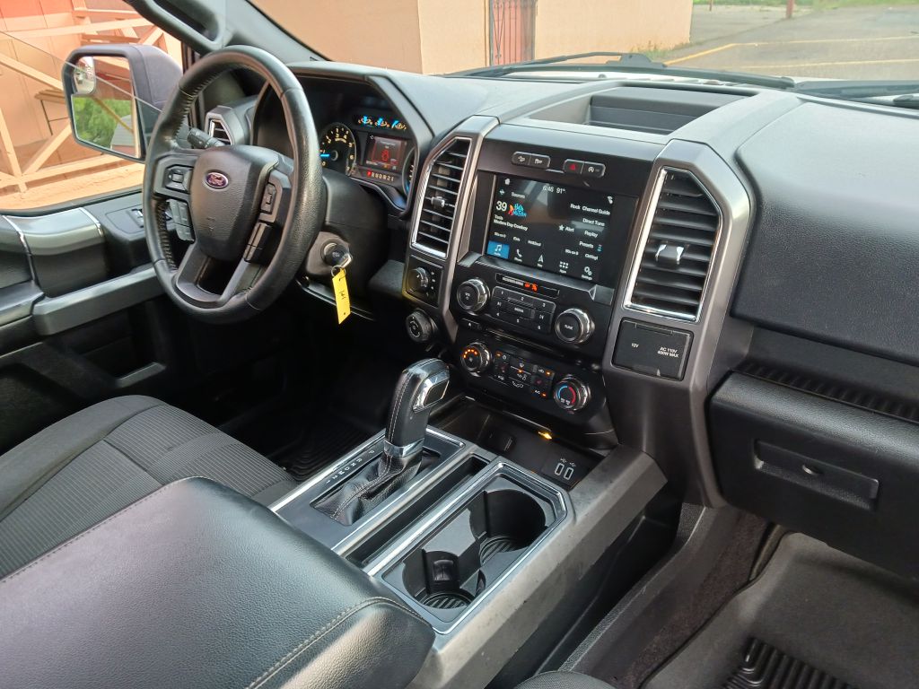 Photo 21 of this FORD F150
