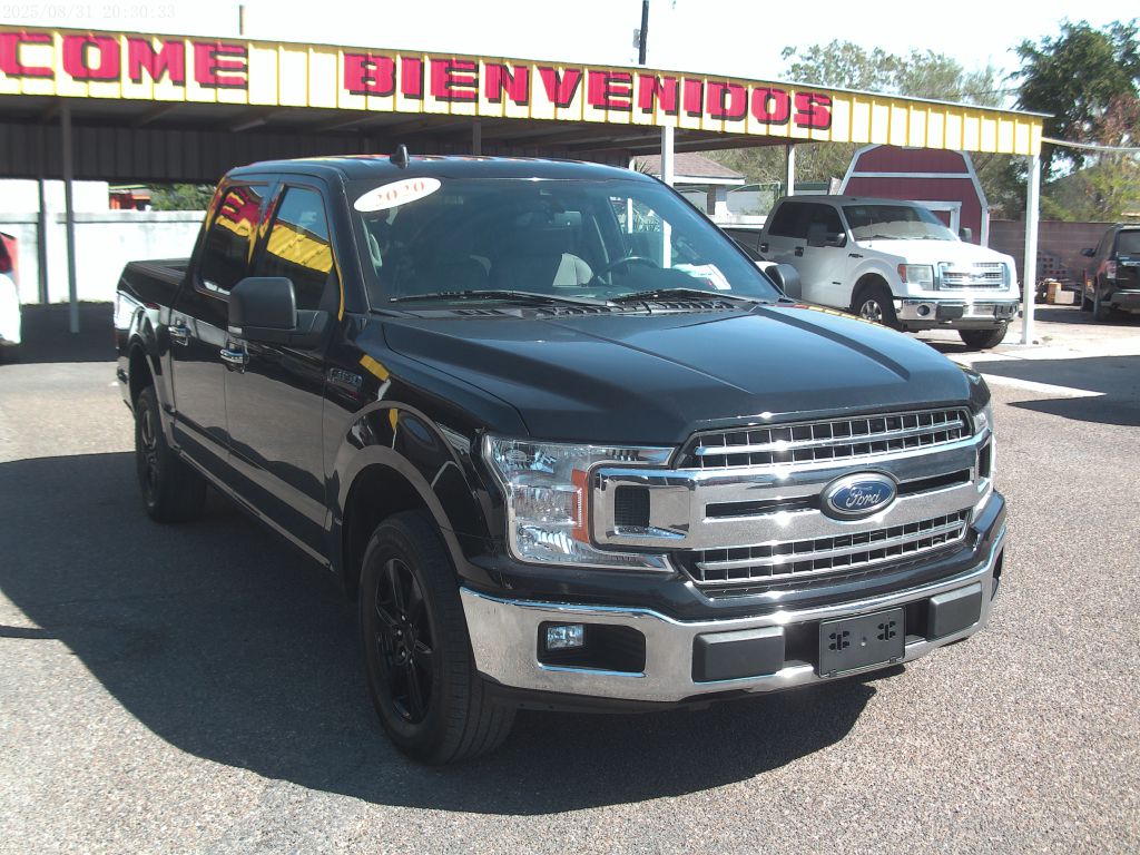 Photo 3 of this FORD F150
