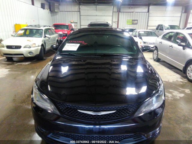 Photo 6 of this CHRYSLER 200