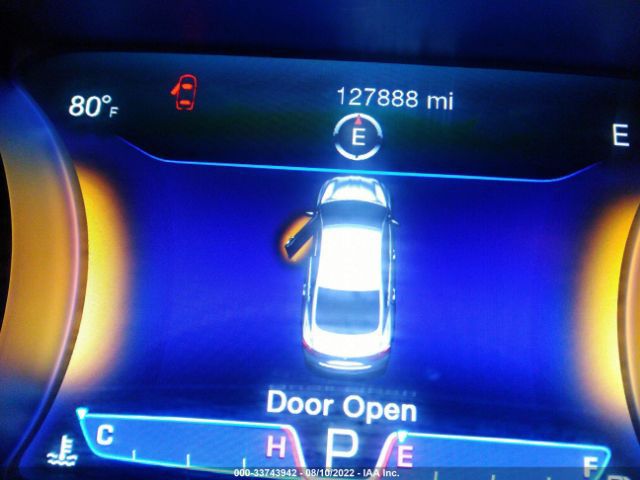 Photo 7 of this CHRYSLER 200