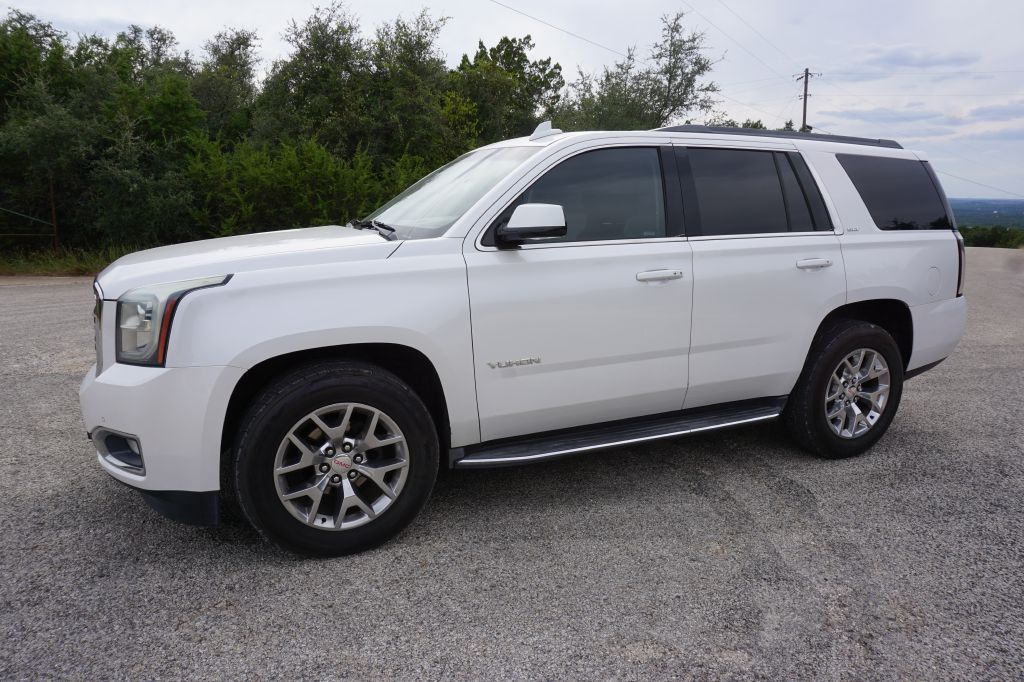Photo 2 of this GMC YUKON