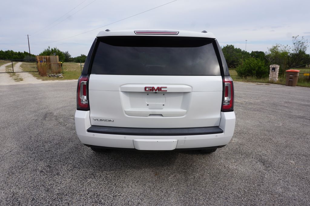 Photo 6 of this GMC YUKON