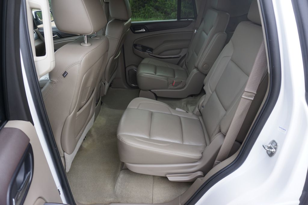 Photo 16 of this GMC YUKON