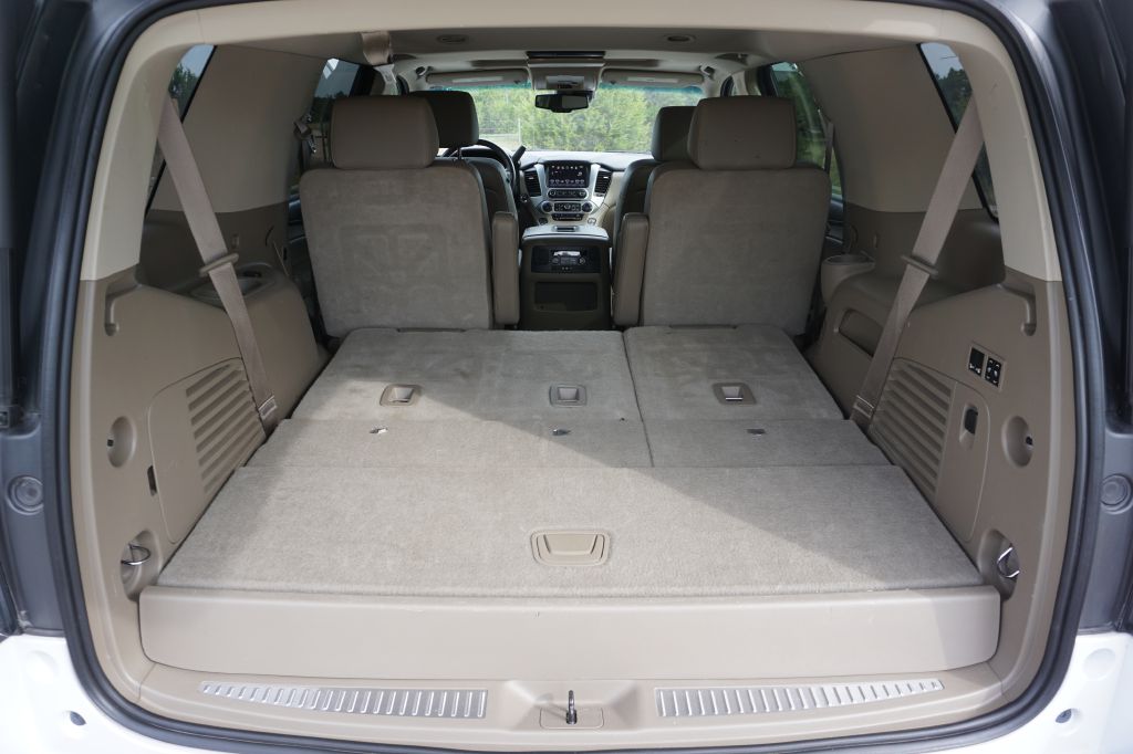 Photo 17 of this GMC YUKON