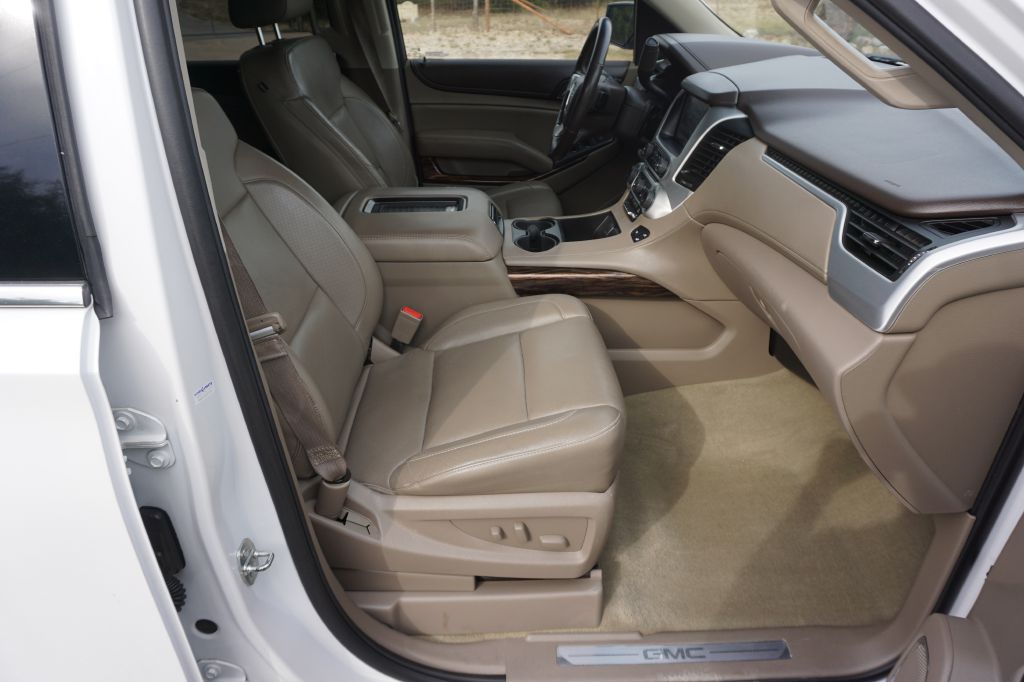 Photo 21 of this GMC YUKON
