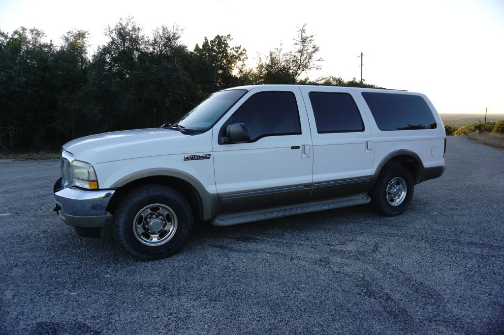 Photo 2 of this FORD EXCURSION