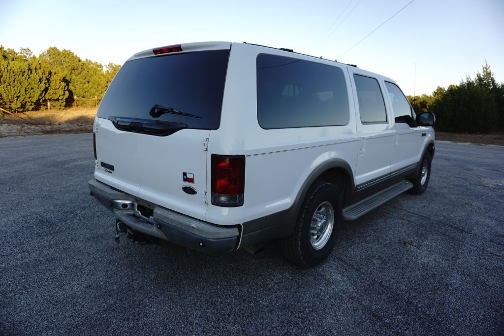 Photo 7 of this FORD EXCURSION