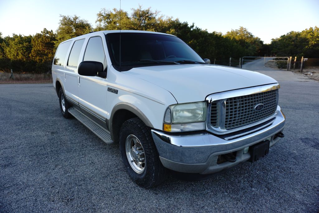 Photo 11 of this FORD EXCURSION