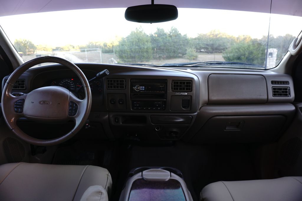 Photo 22 of this FORD EXCURSION