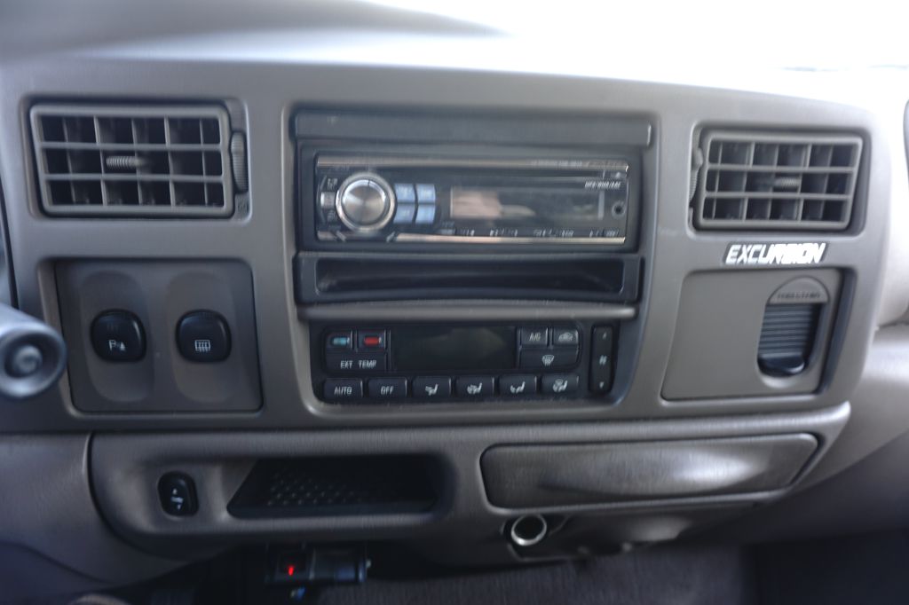 Photo 23 of this FORD EXCURSION