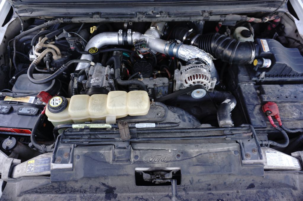 Photo 25 of this FORD EXCURSION